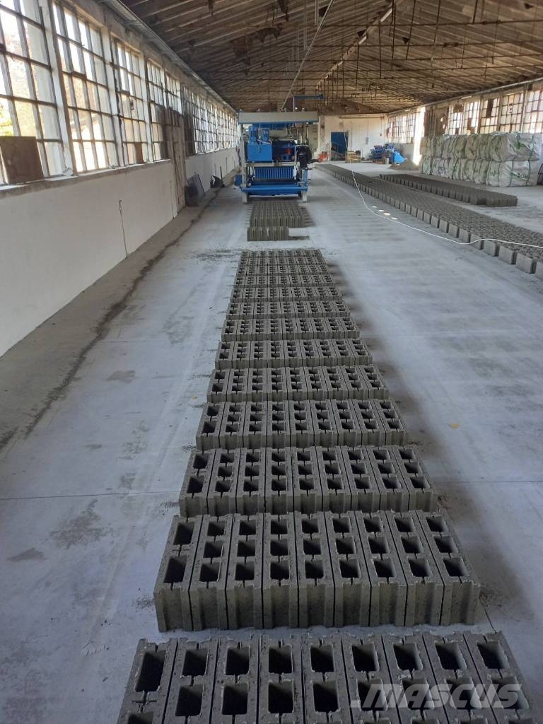 Metalika SVP-633 Concrete block making machine Stroje na výrobu betónových prefabrikátov
