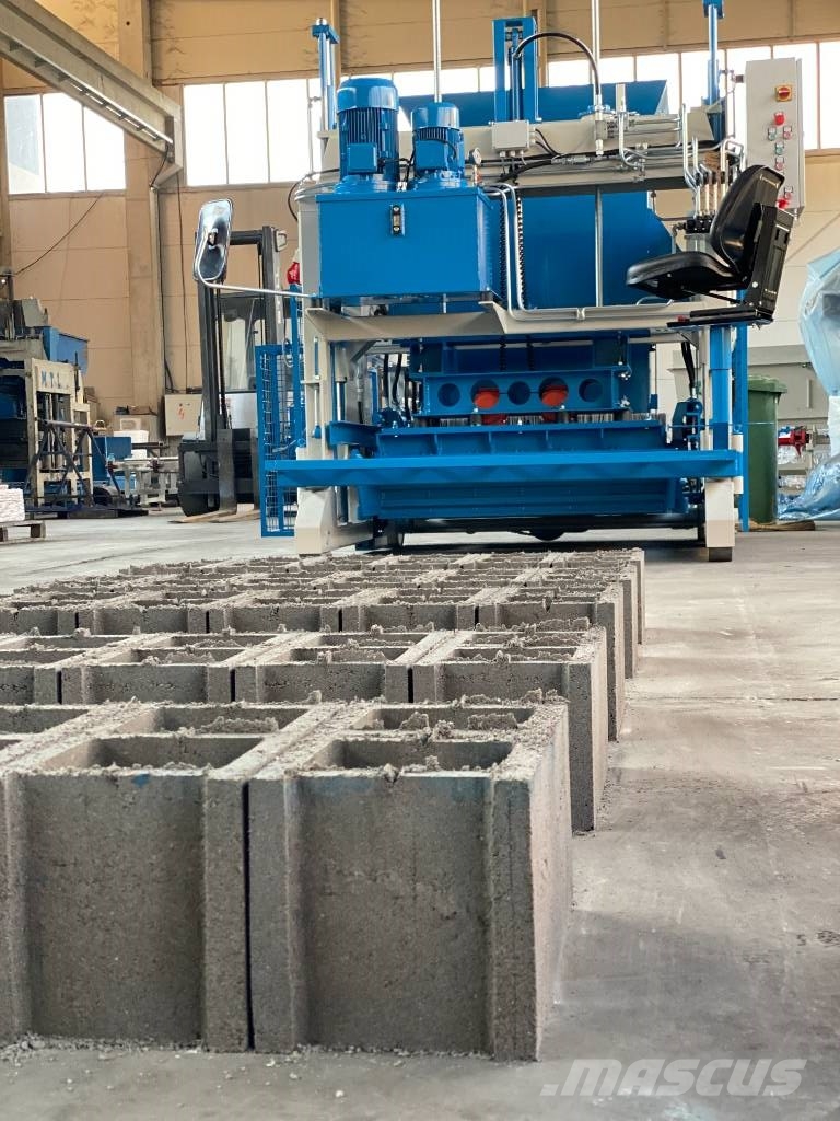 Metalika SVP-633 Concrete block making machine Stroje na výrobu betónových prefabrikátov