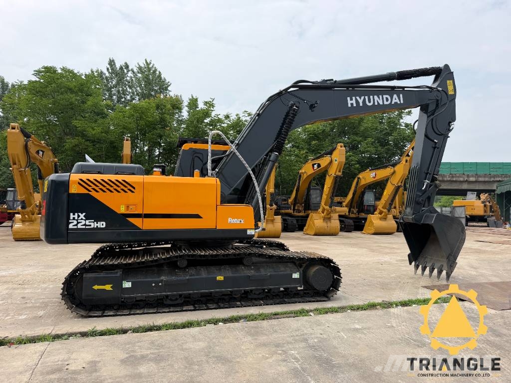 Hyundai HX 225 HD Gravemaskiner på larvebånd