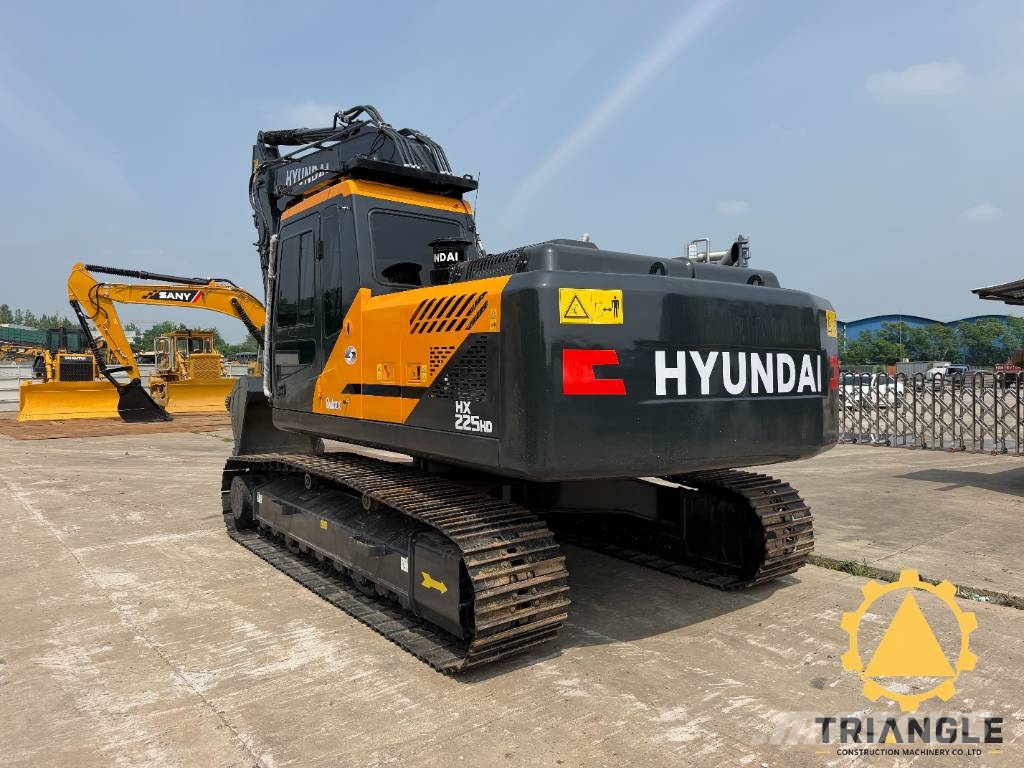 Hyundai HX 225 HD Gravemaskiner på larvebånd