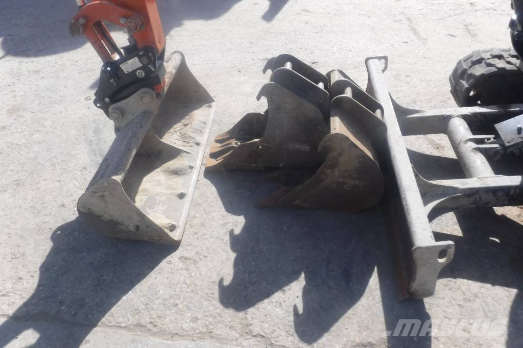 Hitachi ZX 33 U-6 Mini bagri <7t