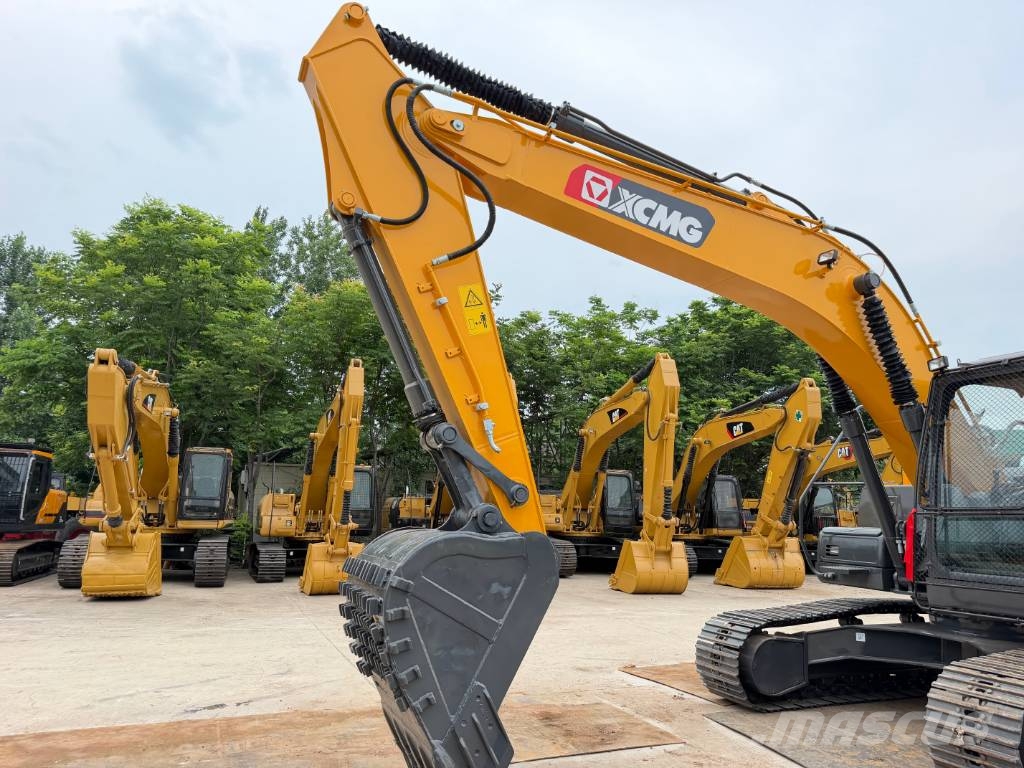 XCMG XE215DA 履带挖掘机