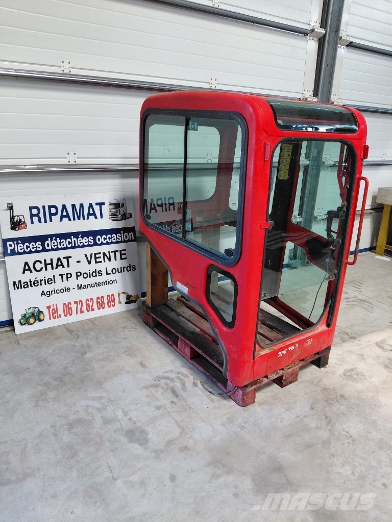 Bobcat E 50 كابينة والداخلية