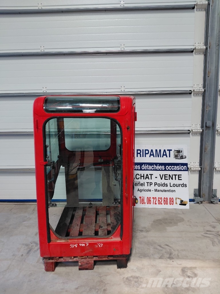 Bobcat E 50 كابينة والداخلية