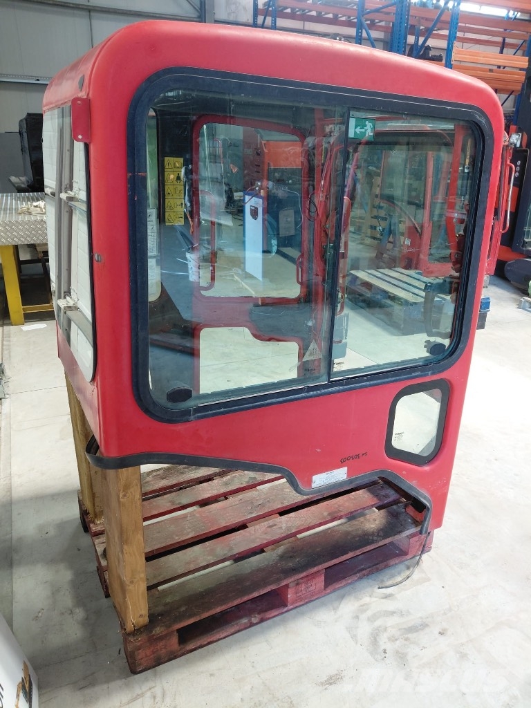 Bobcat E 50 كابينة والداخلية