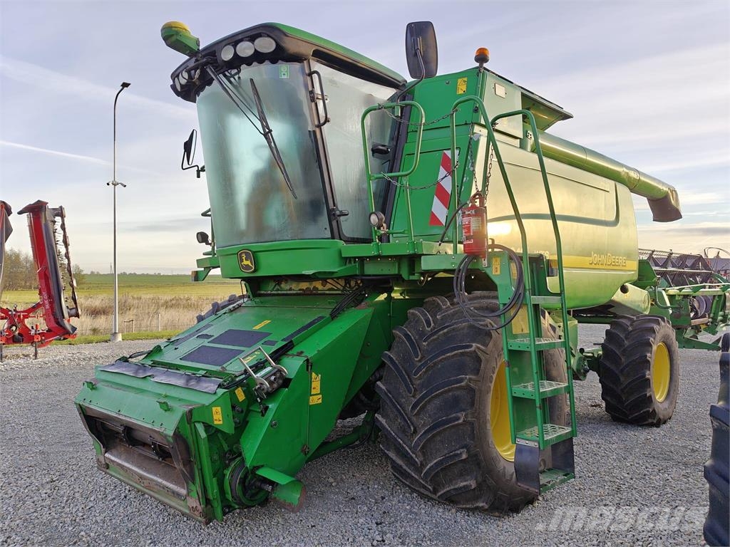 John Deere 9640I WTS Ražas novākšanas kombaini