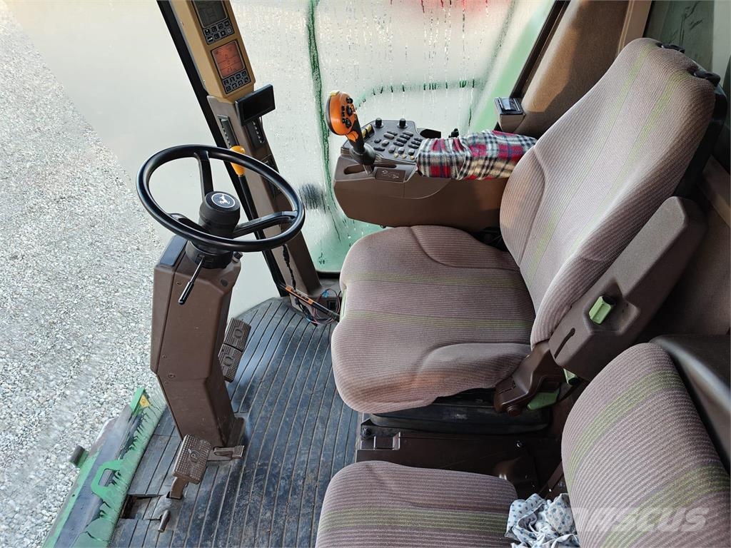 John Deere 9640I WTS Ražas novākšanas kombaini