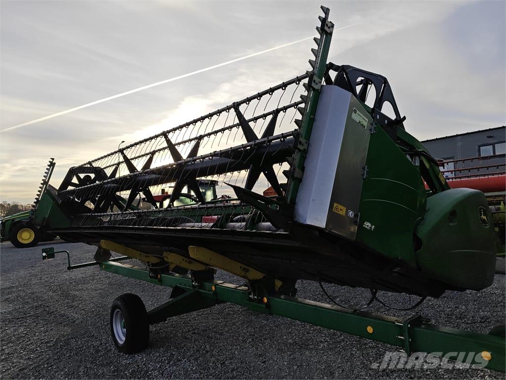 John Deere 9640I WTS Ražas novākšanas kombaini