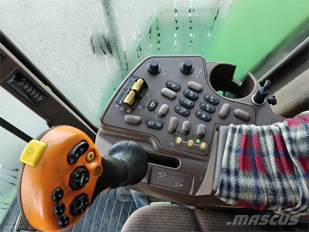 John Deere 9640I WTS Ražas novākšanas kombaini