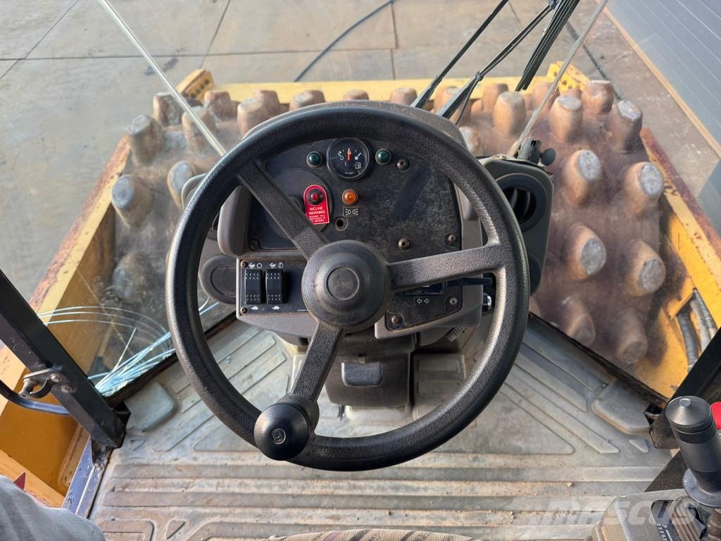 CAT CP76 (19t) مداحل أحادية الأسطوانة