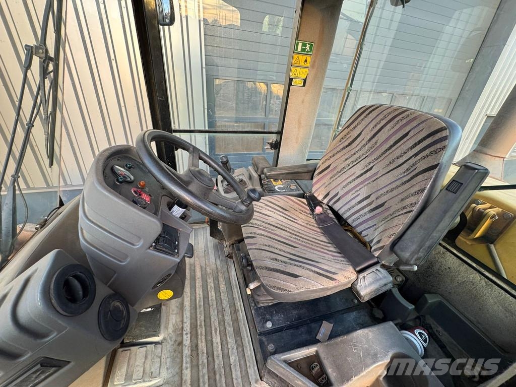CAT CP76 (19t) مداحل أحادية الأسطوانة