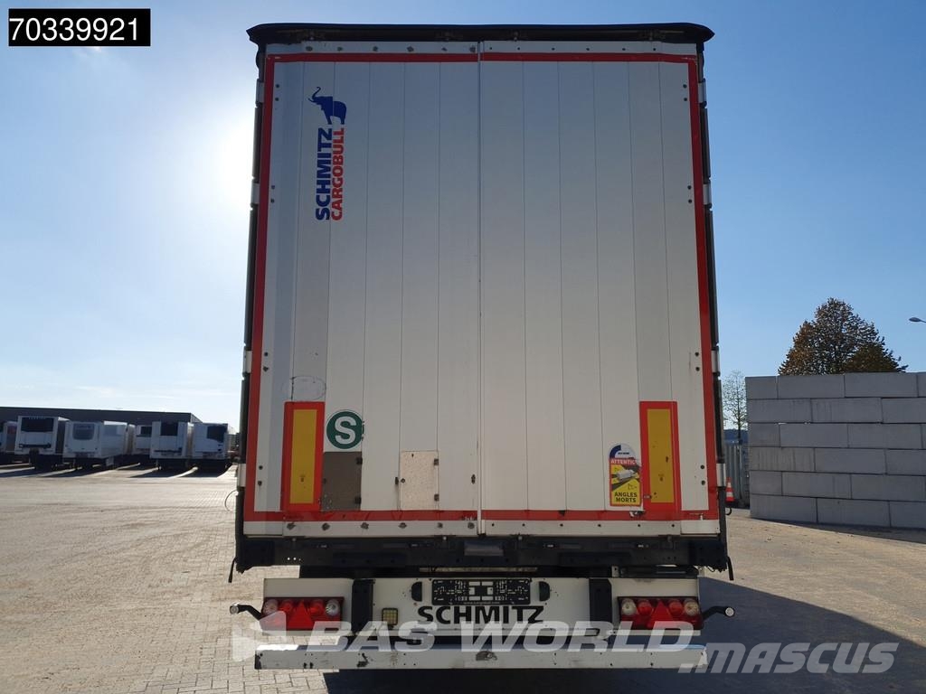 Schmitz Cargobull SCB*S3T 3 axles Sliding roof Plachtové návěsy
