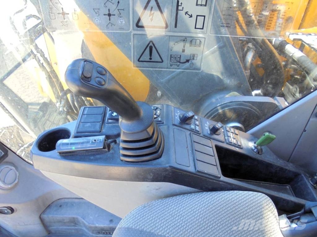 Volvo ECR 235 E L Rupsgraafmachines