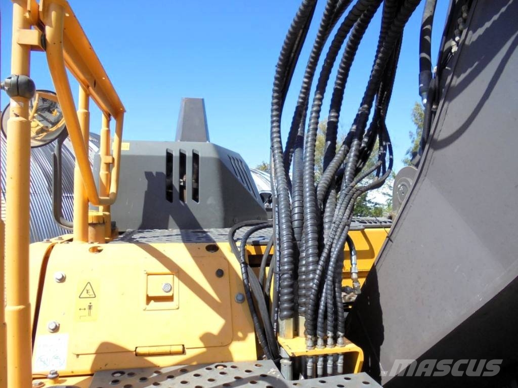 Volvo ECR 235 E L Rupsgraafmachines