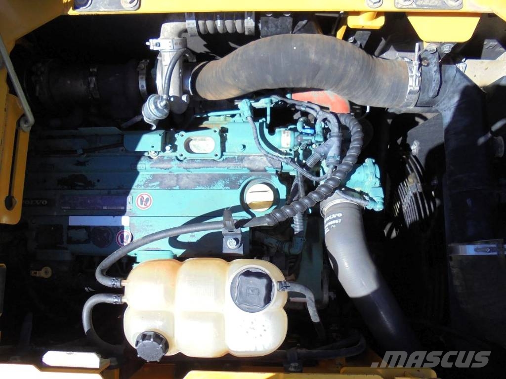 Volvo ECR 235 E L Rupsgraafmachines