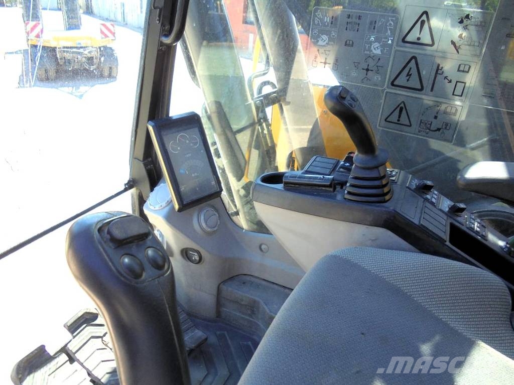 Volvo ECR 235 E L Rupsgraafmachines