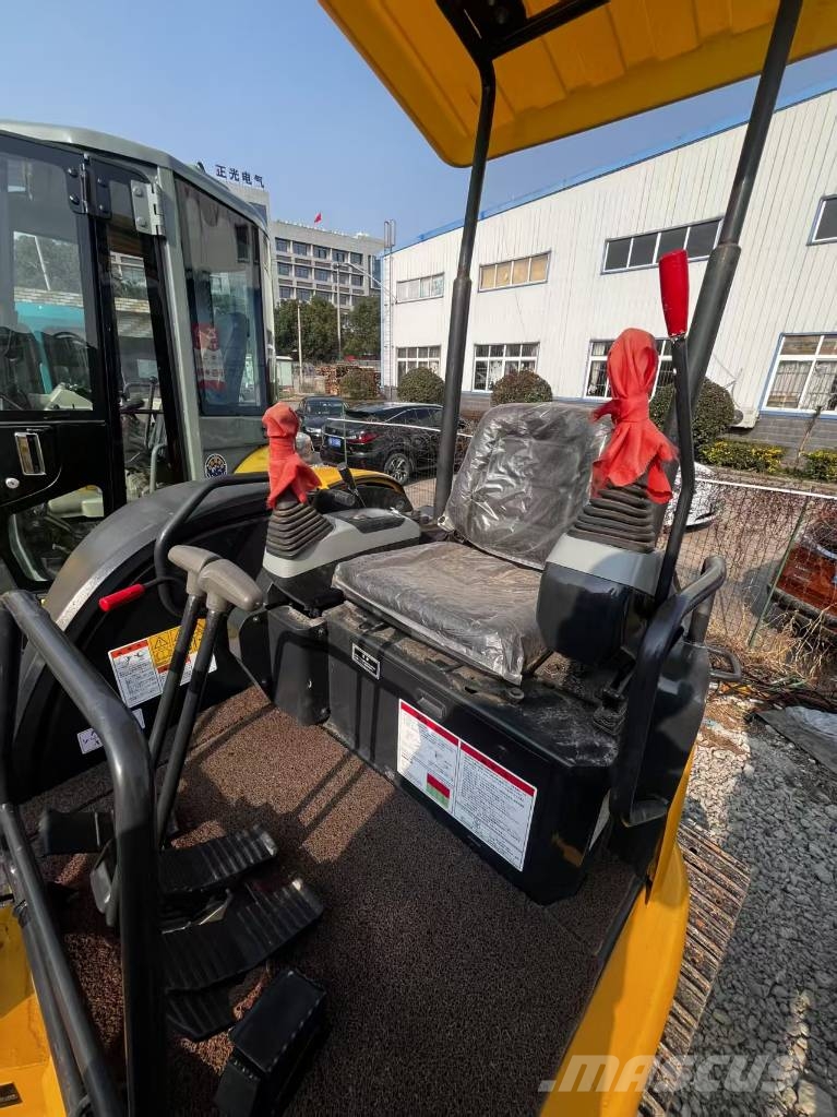 Komatsu PC 30 Εκσκαφάκι (διαβολάκι) < 7t