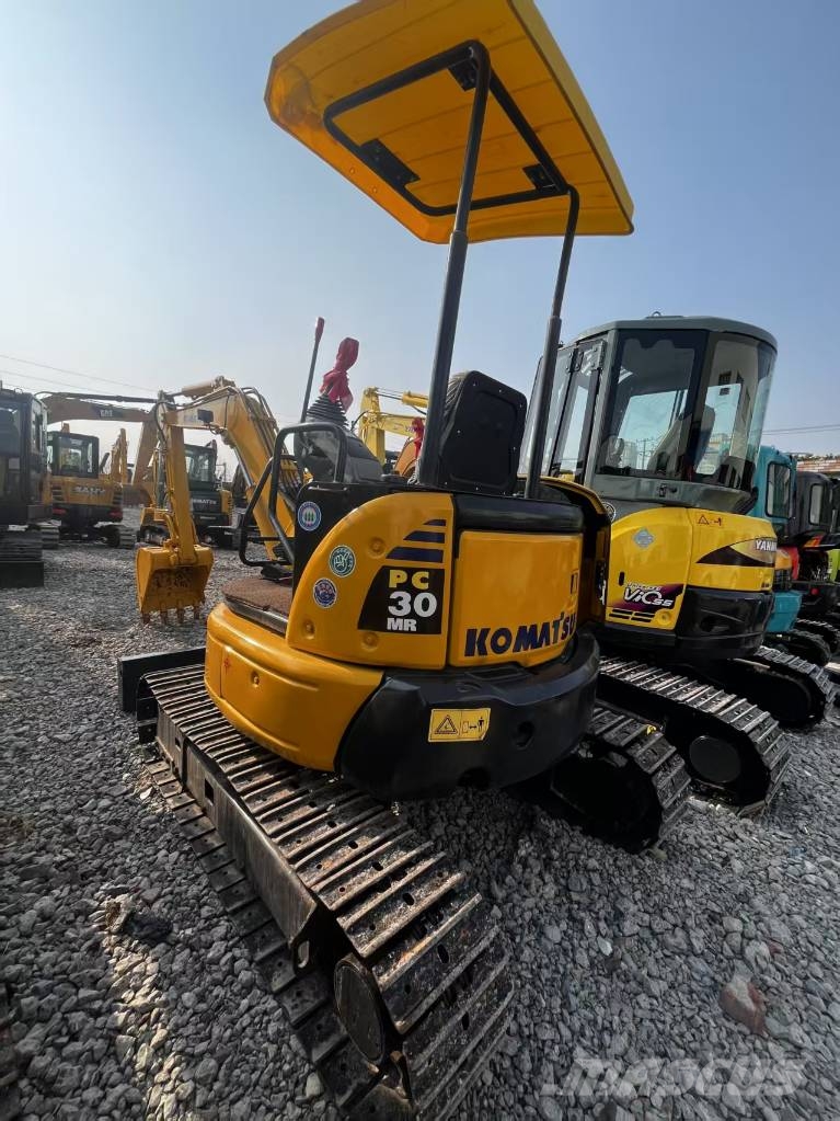 Komatsu PC 30 Εκσκαφάκι (διαβολάκι) < 7t