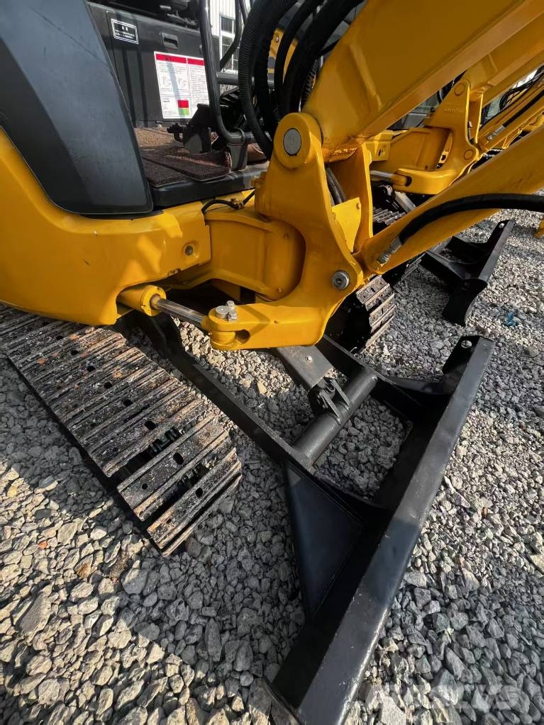 Komatsu PC 30 Εκσκαφάκι (διαβολάκι) < 7t