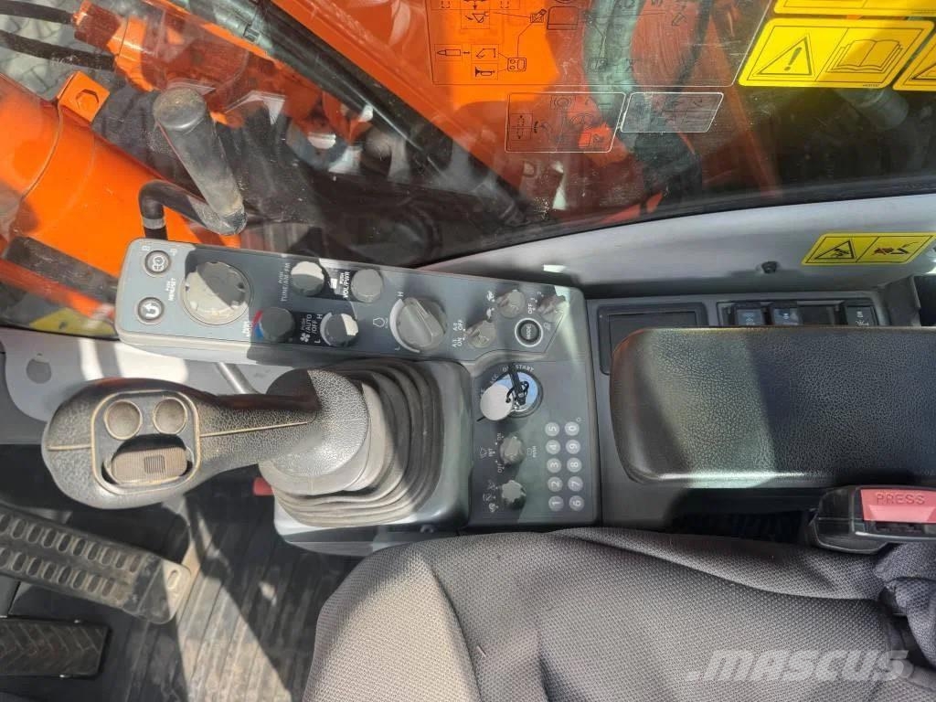 Hitachi ZX140 ZX140-5B 5300 uur !! Ekskavatori uz riteņiem