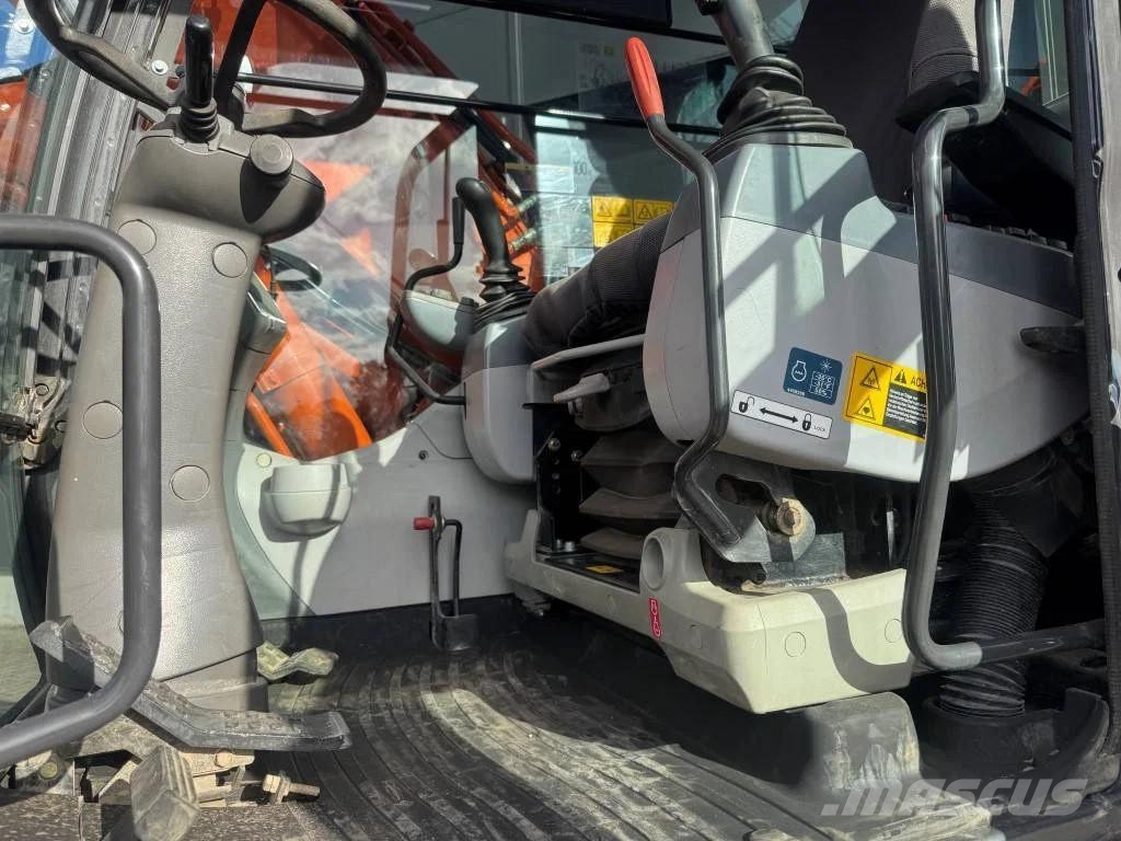 Hitachi ZX140 ZX140-5B 5300 uur !! Ekskavatori uz riteņiem