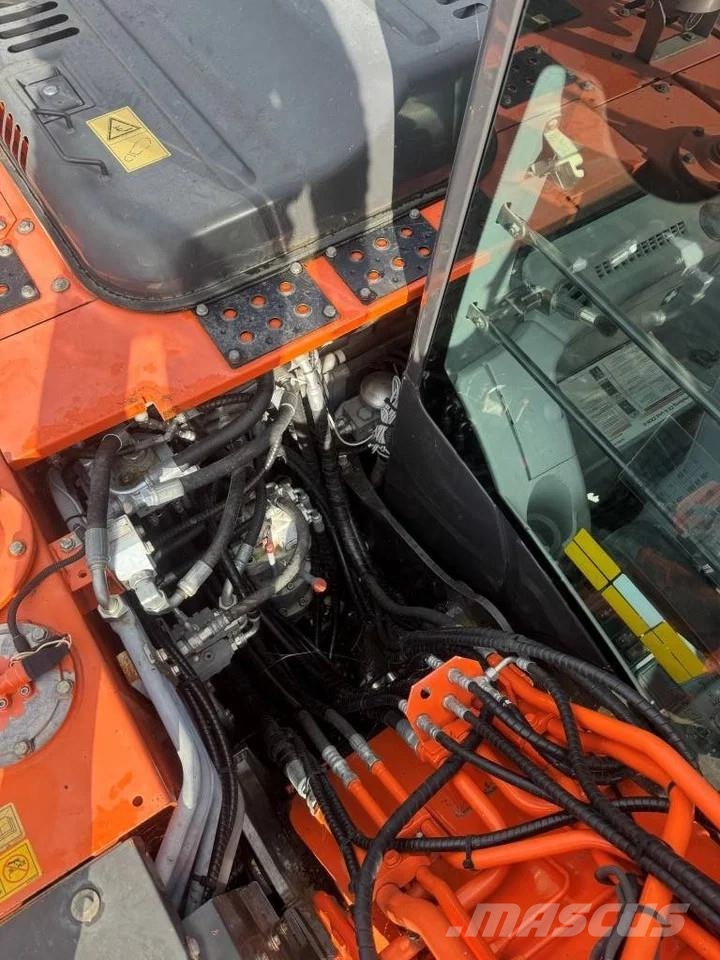 Hitachi ZX140 ZX140-5B 5300 uur !! Ekskavatori uz riteņiem