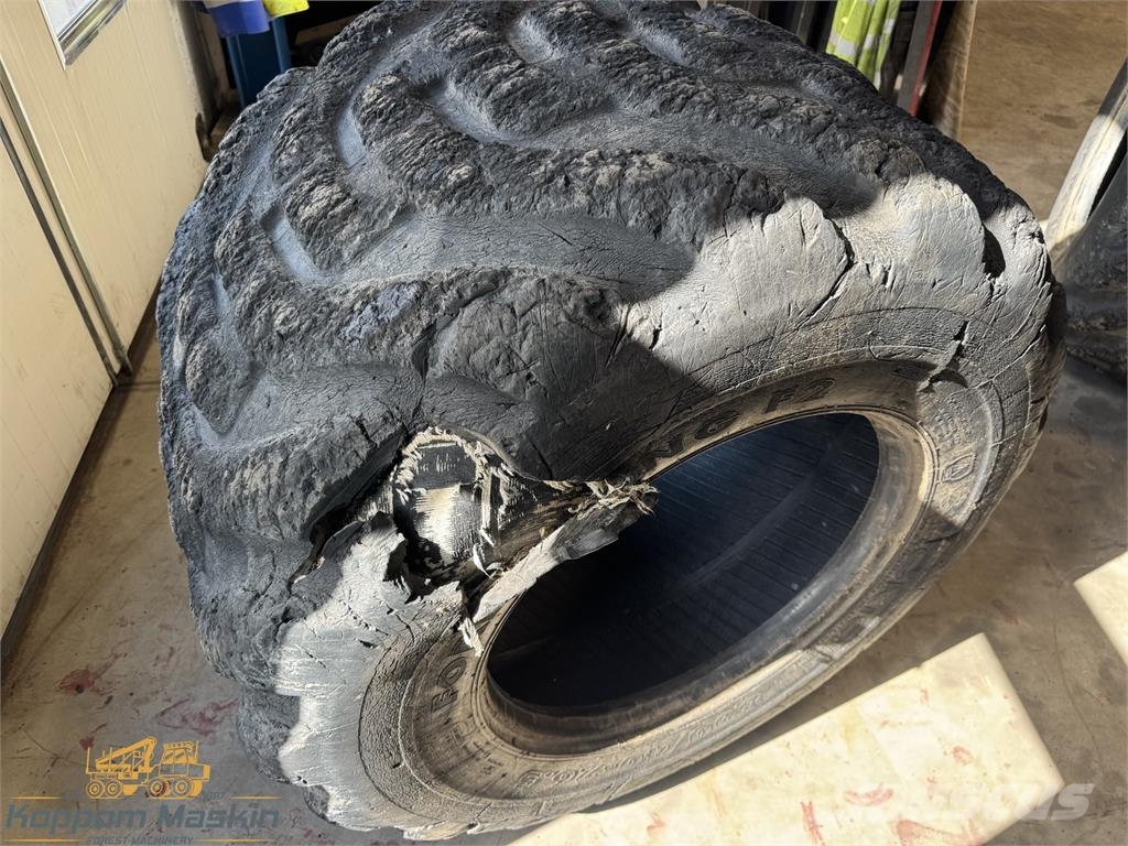 Nokian Fkf2 800/40x26,5 Used/Beg Anvelope, roti si jante