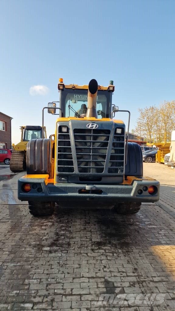 Hyundai HL 757 TM-9 لوادر بعجل
