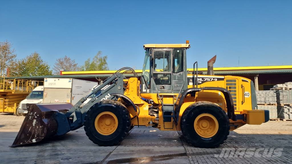 Hyundai HL 757 TM-9 لوادر بعجل
