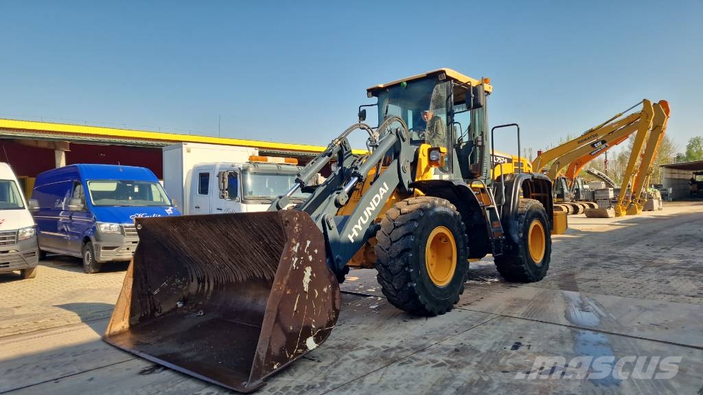 Hyundai HL 757 TM-9 لوادر بعجل