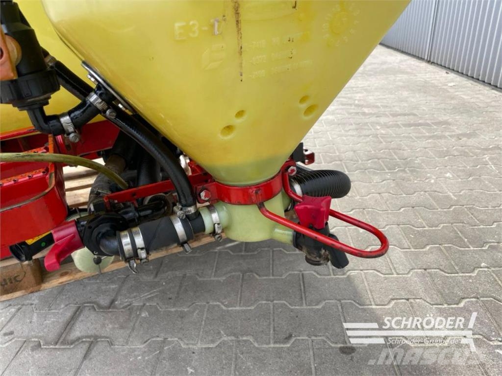 Rau D2 1000 L Įmontuoti purkštuvai