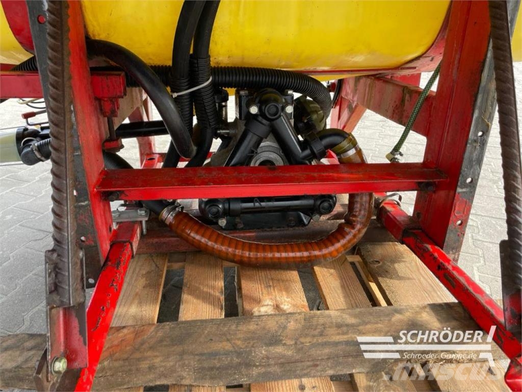 Rau D2 1000 L Įmontuoti purkštuvai
