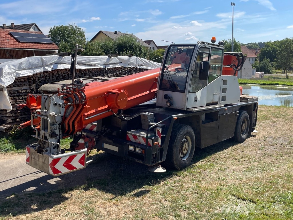 Demag AC 25 I Radio remote control Rabljeni žerjavi za vsak teren