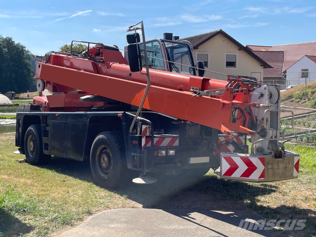 Demag AC 25 I Radio remote control Rabljeni žerjavi za vsak teren