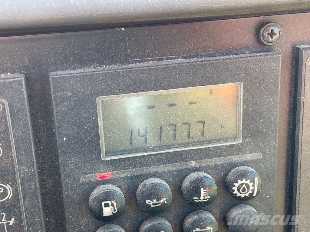 Demag AC 25 I Radio remote control Rabljeni žerjavi za vsak teren