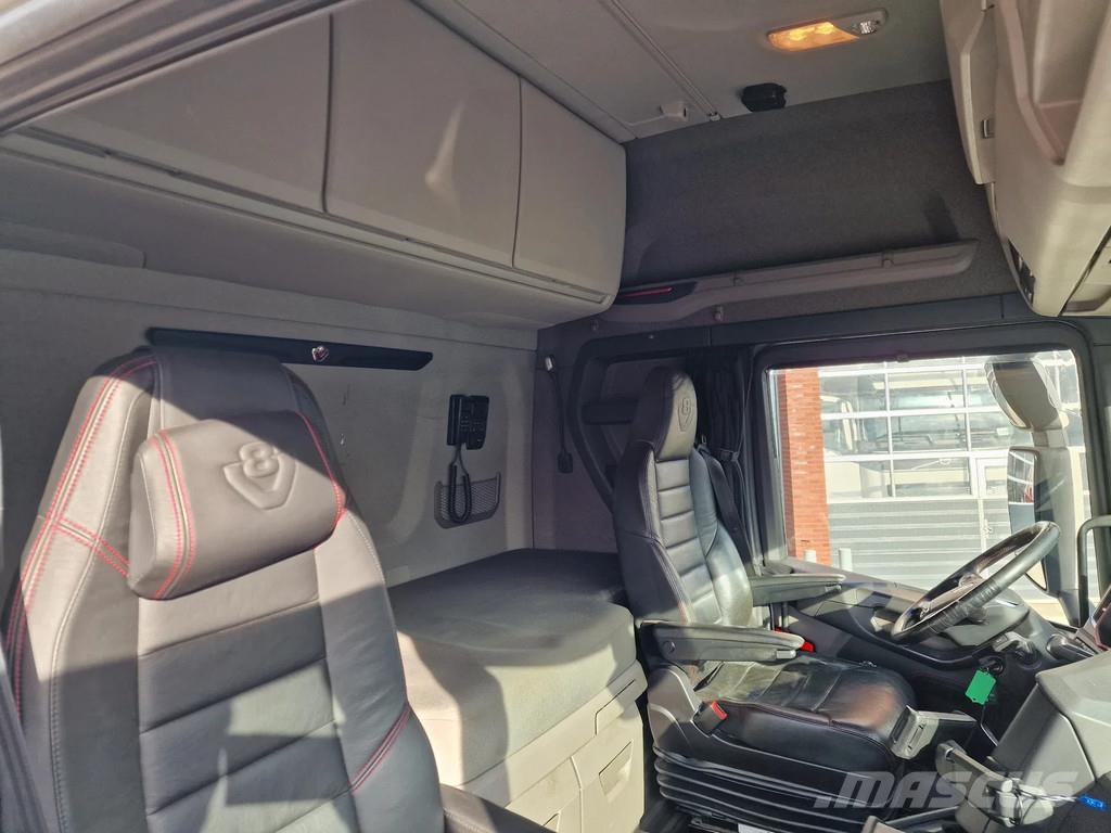 Scania R580 V8 NGS Highline 6x2 - BDF - Retarder - Full a Demontažnii kamioni za podizanje kabela