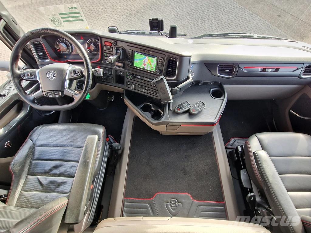 Scania R580 V8 NGS Highline 6x2 - BDF - Retarder - Full a Demontažnii kamioni za podizanje kabela