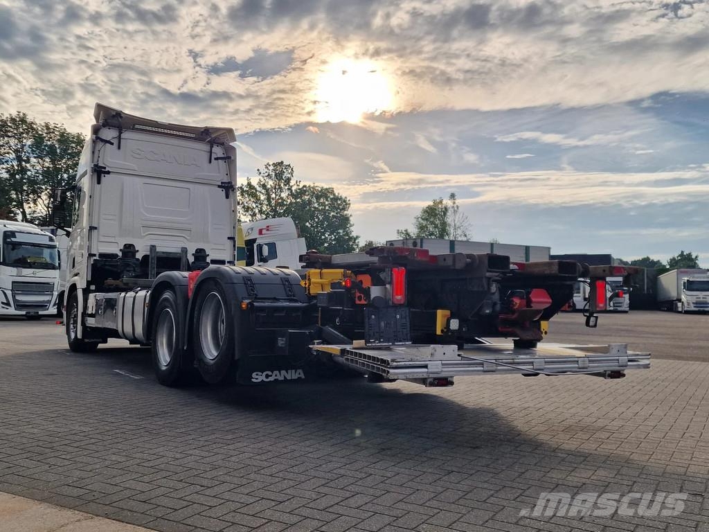 Scania R580 V8 NGS Highline 6x2 - BDF - Retarder - Full a Demontažnii kamioni za podizanje kabela
