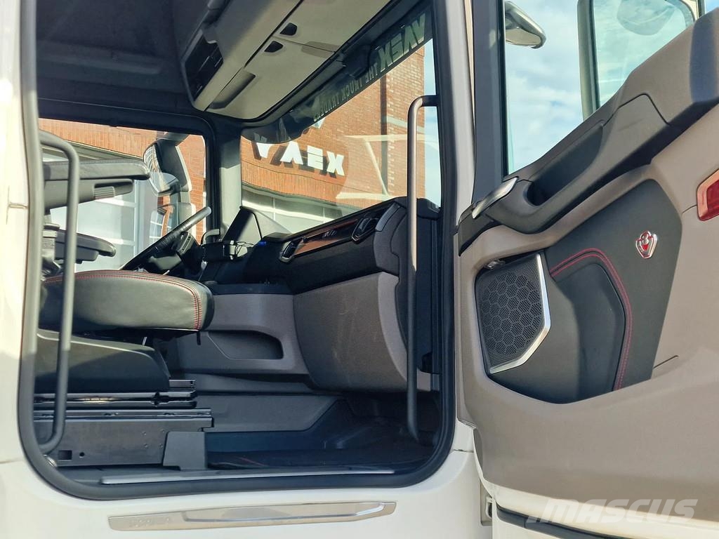 Scania R580 V8 NGS Highline 6x2 - BDF - Retarder - Full a Demontažnii kamioni za podizanje kabela