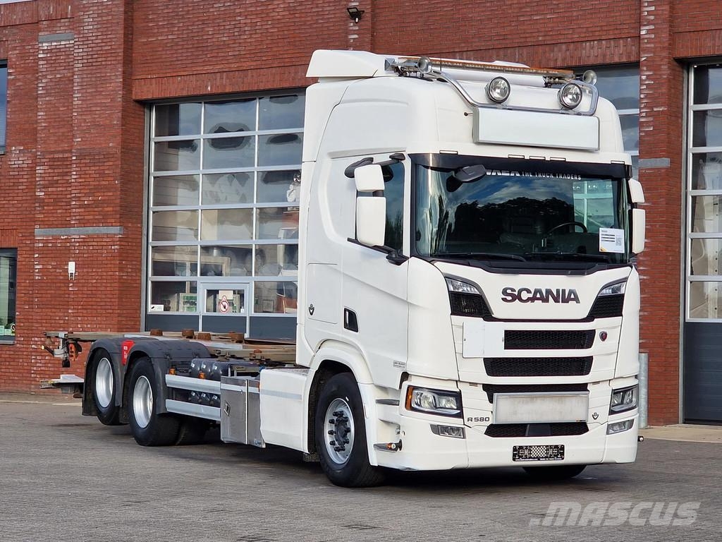 Scania R580 V8 NGS Highline 6x2 - BDF - Retarder - Full a Demontažnii kamioni za podizanje kabela