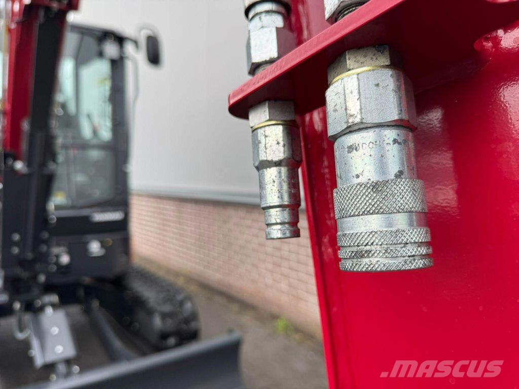 Yanmar VIO38-7 小型挖掘机