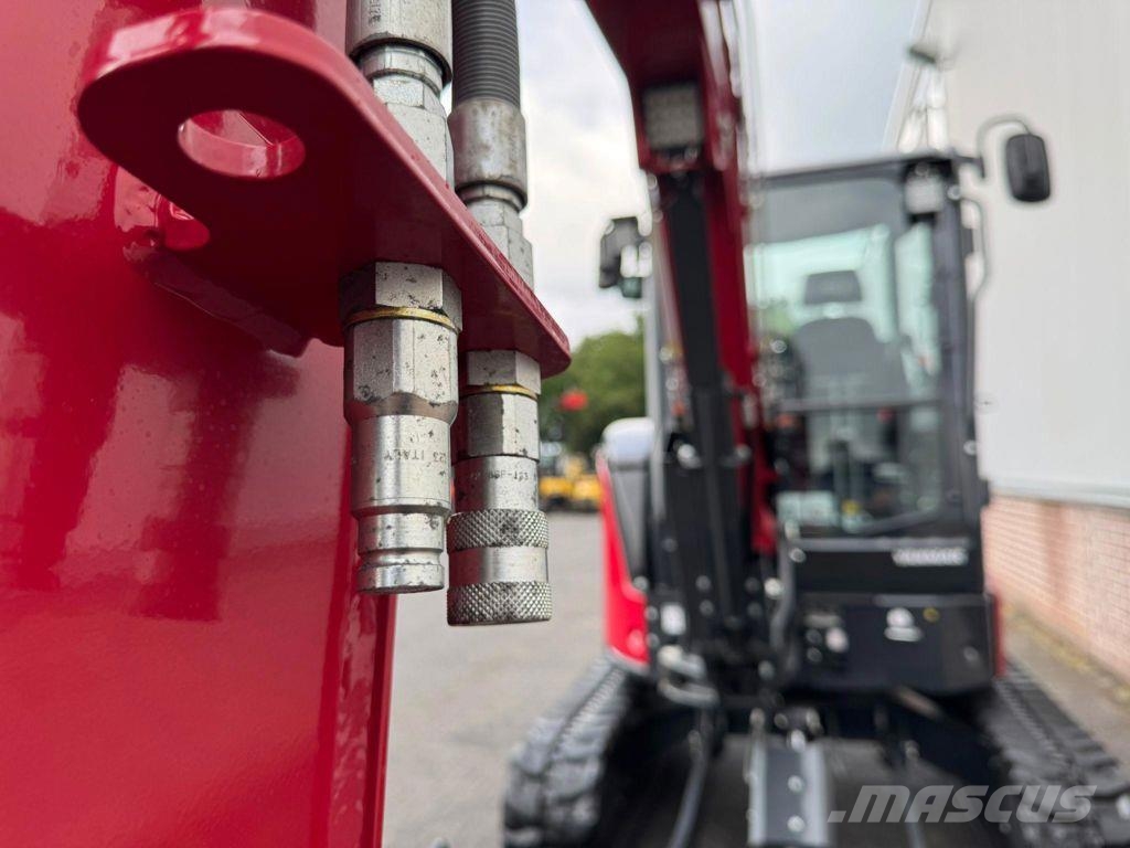 Yanmar VIO38-7 小型挖掘机