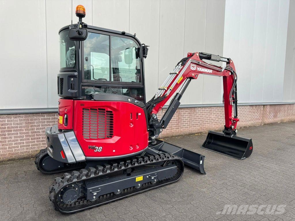 Yanmar VIO38-7 小型挖掘机