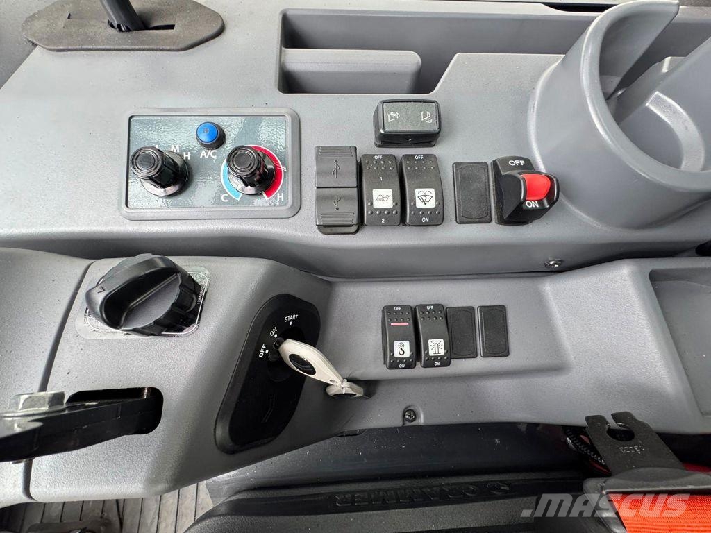 Yanmar VIO38-7 小型挖掘机