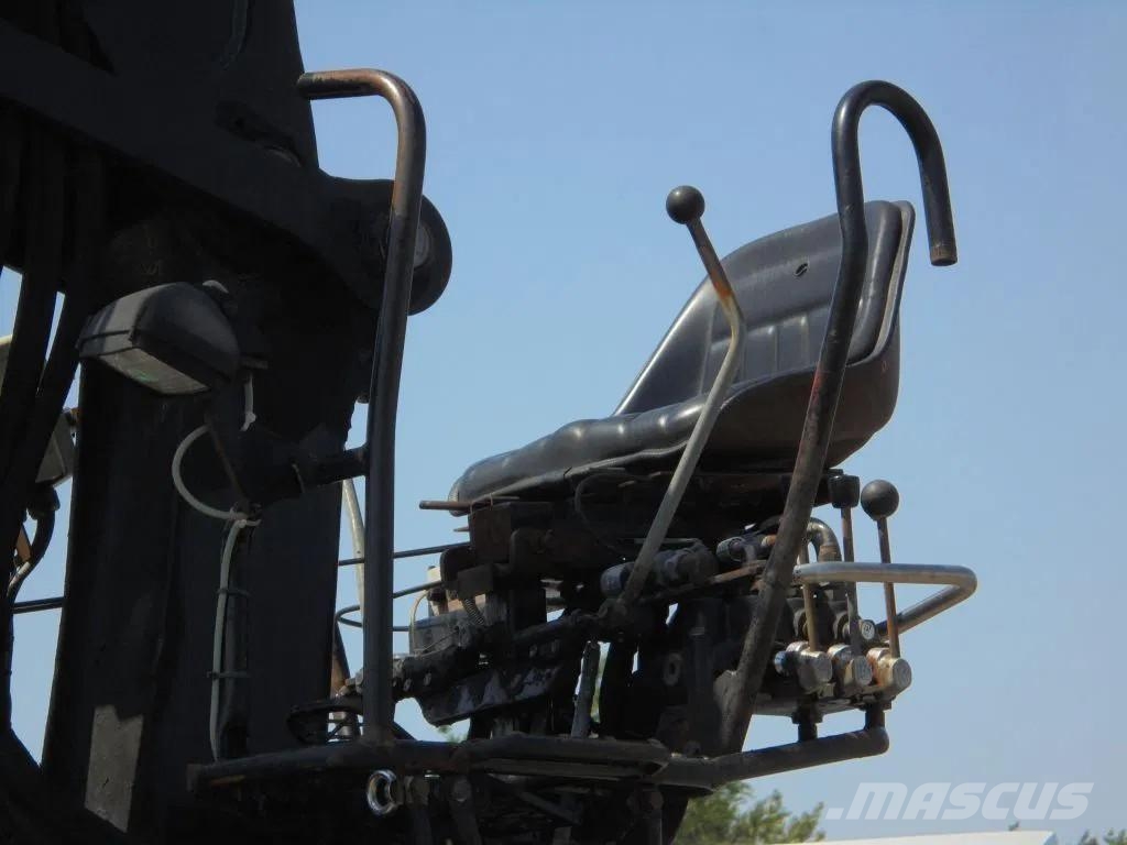 Scania R730 V8 + Euro 5 + Loglift 115Z + 6X4 + DISCOUNTED رافعات صالحة لكل أنواع الطرق