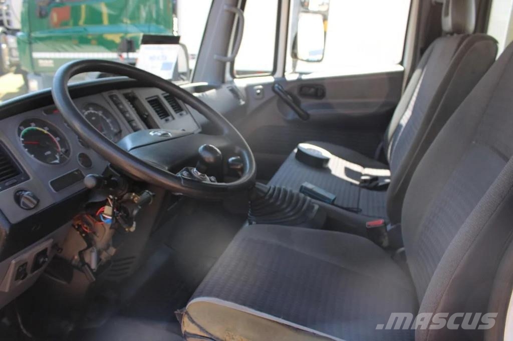 Nissan ATLEON 80.140 + MANUAL + EURO 3 Autotransporteri