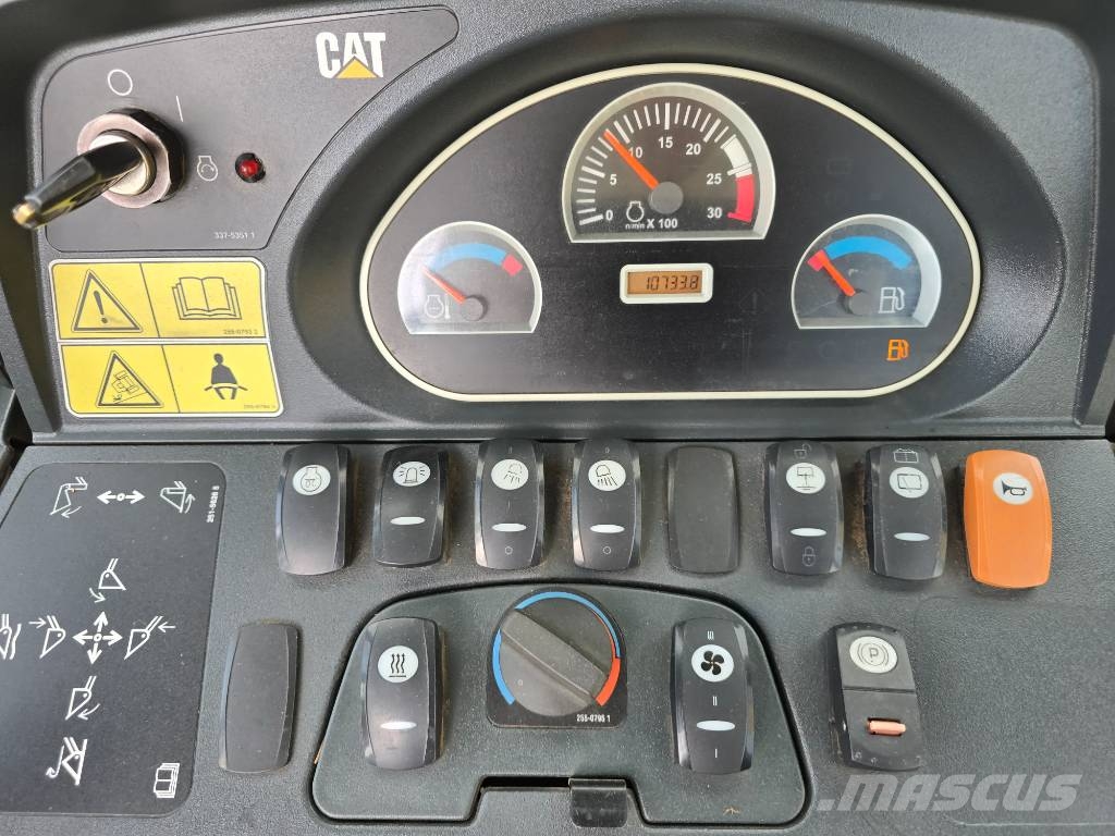 CAT 428 E TLB's
