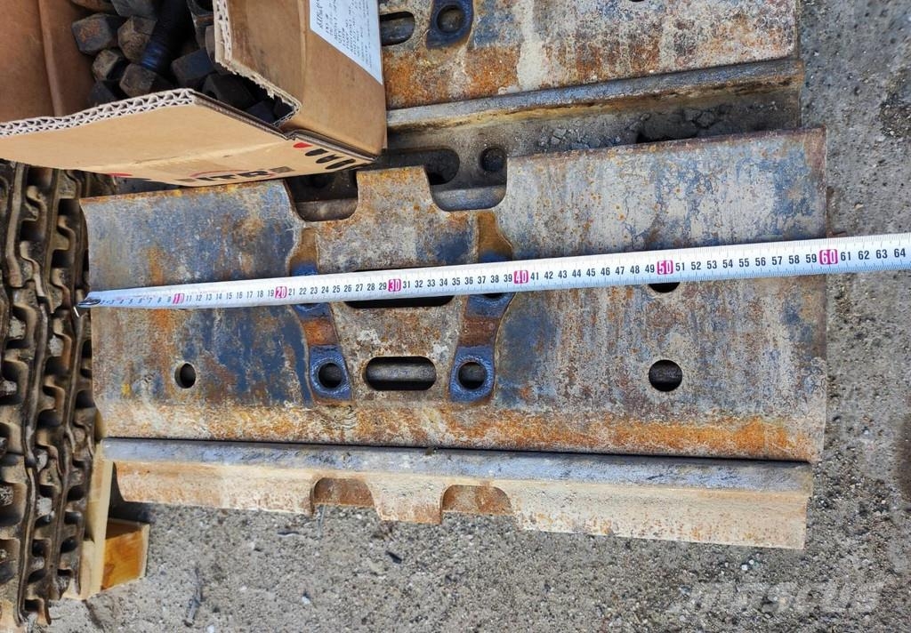 Excavator track plates From Kobelco SK210LC Transportation - Others