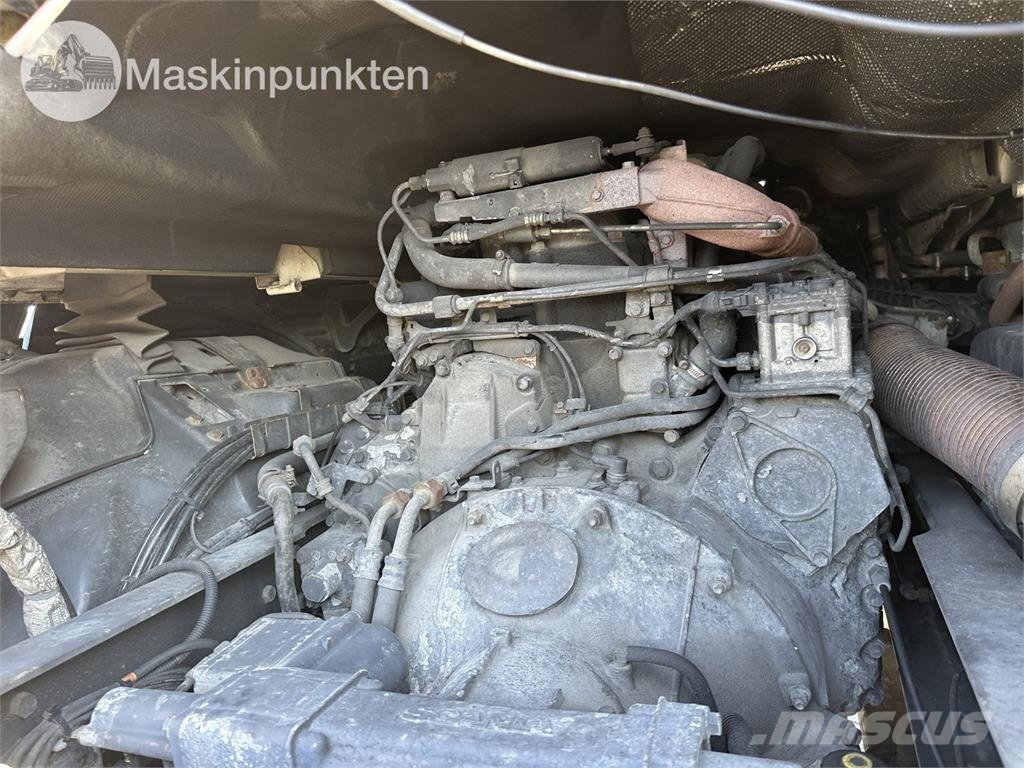 Scania R480LA6X2MNA Седельные тягачи