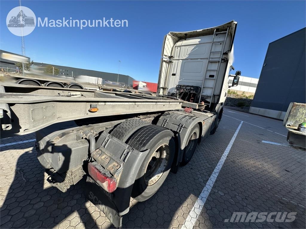 Scania R480LA6X2MNA Седельные тягачи